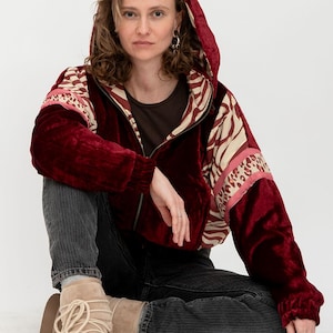 Reversible Cropped Winter Jacket in Dark Red Animal Print