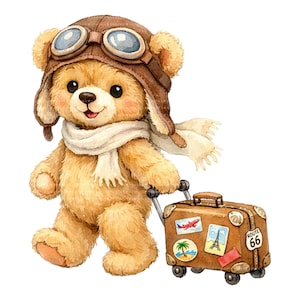 Pode incluir: Ilustração em aquarela de um urso de pelúcia usando um chapéu de aviador marrom e cachecol, puxando uma mala marrom com adesivos de viagem. A mala tem o texto "Route 66". O urso está sorrindo.
