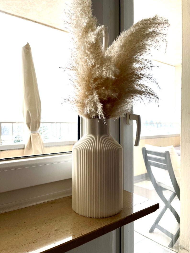 BloomiqueCo Vase Bottle / Verschiedene Größen / Dekovase / Vase/ 3D Druck / Pampasgras / Trockenblumen / Dekoration / Eukalyptus Bild 6