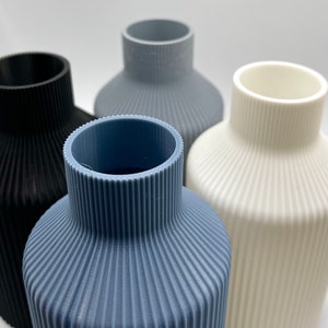 BloomiqueCo Vase Bottle / Verschiedene Größen / Dekovase / Vase/ 3D Druck / Pampasgras / Trockenblumen / Dekoration / Eukalyptus Bild 2