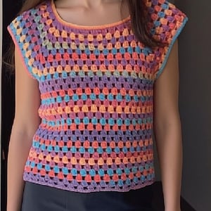 Pull débardeur au crochet pull granny multicolore sans manche