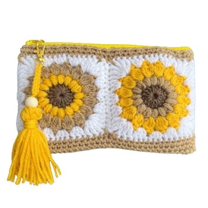 Boho crochet pouch with sunflower pattern, zipped, lined for toiletries, makeup, coin purse, perfect as a gift!