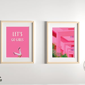 Barbie Wall Art Set di 2, Stampe ispirate Y2K, Barbie Wall Art stampabile, Pink Wall Art, Download digitale, Stampe alla moda, Teen Room Decor
