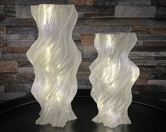 Ausgefallene Dekolampe mit LED-Lichterkette 3D gedruckt - Modernes Design in Weiß und Transparent