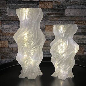 Ausgefallene Dekolampe mit LED-Lichterkette 3D gedruckt Modernes Design in Weiß und Transparent Transparent Glow