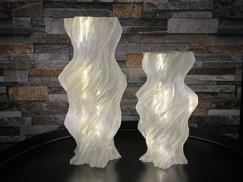 Ausgefallene Dekolampe mit LED-Lichterkette 3D gedruckt Modernes Design in Weiß und Transparent Transparent Glow