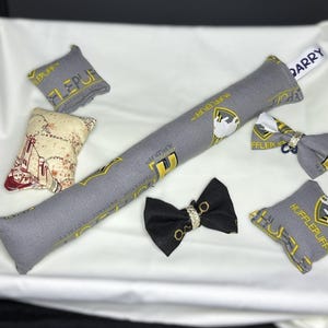 Ensemble d'herbe à chat maison Harry Potter | Coussins d'herbe à chat, tubes de protection et noeuds de collier | Jouets pour chats Gryffondor, Serpentard, Poufsouffle et Serdaigle image 3