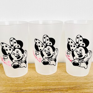 Personalized cup with first name | Minnie Mouse | cartoon/disney character | birthday or baptism