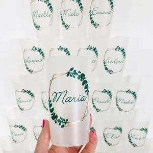 Tazza personalizzata con il nome degli invitati | tema foglia/floreale