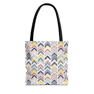Kleurrijke draagtas met boho-pijlen