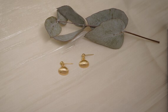 Chunky Gold Earrings For Women Trendy 14K Gold Plated Waterproof Statement Starfish Drop Dangle Earrings Hypoallergenic Summer Seashell Beach Vacation Ocean Earring Jewelry Essentials - Product Details