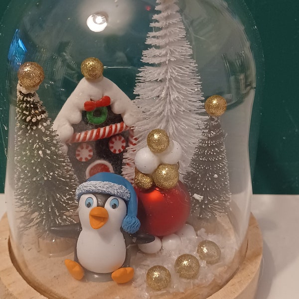 Decoration de Noël sous cloche