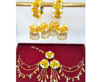 Gelb weiß Braut Haldi floral Schmuck mit kalire Braut Haldi floral Armreifen kalire Blume Schmuck für haldi einstellbare floral Armreifen