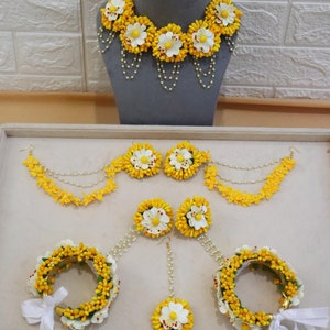 Pink Haldi floral jewelry Pink mehendi floral jewelry Bridal pink floral jewelry babyshower floral jewelry