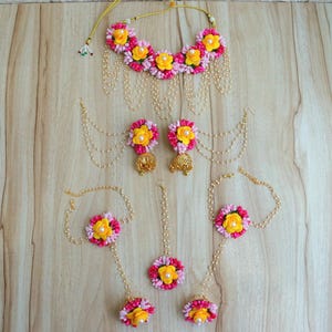yellow pink haldi floral jewelry   yellow Pink floral jewelry   haldi floral jewelry  mehendi floral jewelry   floral jewelry for haldi