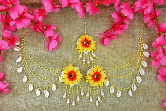 Yellow Bridal Haldi Floral Jewelry Sunflower Floral Shells Jewelry Floral Maang Tikka Earrings Jewelry Set Mehendi Floral Jewelry Set Etsy