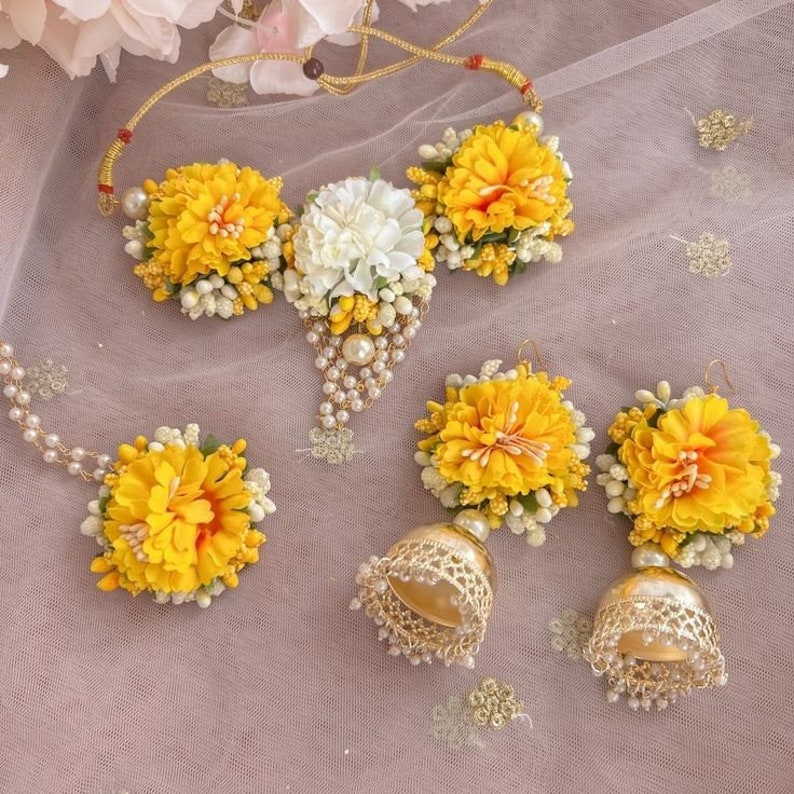 yellow haldi floral jewelry yellow white floral jewelry bridal floral jewelry with kalire image 2