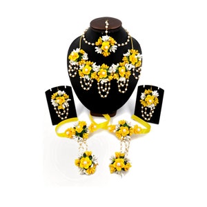 Haldi floral jewelry yellow white bridal haldi floral jewelry babyshower floral jewelry