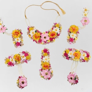 Haldi bridal floral jewelry Floral pink yellow white jewelry mehendi floral jewelry babyshower floral jewelry Multicolor floral jewellery