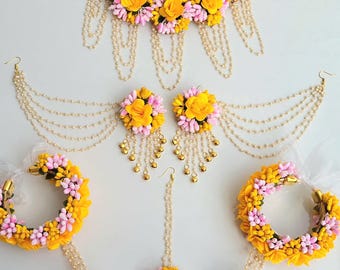 Floral yellow babypink jewelry for Haldi    Floral yellow babypink jewelry for mehendi, mayoon    floral jewelry    Haldi floral jewelry