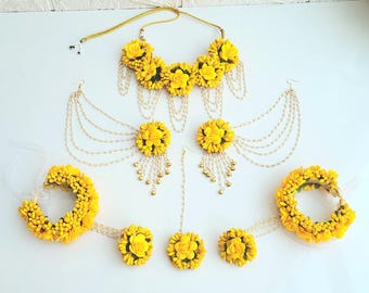 yellow haldi floral jewelry   yellow babypink floral jewelry  Yellow white floral jewelry   floral jewelry for haldi  Mehendi floral jewelry