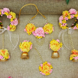 yellow haldi floral jewelry yellow white floral jewelry bridal floral jewelry with kalire babypink yellow