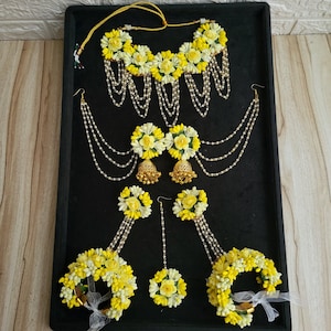 floral Yellow white jewelry for haldi, mehendi and mayoon   Yellow floral haldi jewelry   multicolour floral jewelry  white Floral jewelry