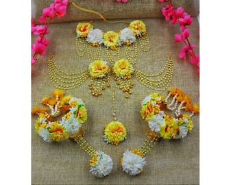 Gelb-weißer Haldi-Blumenschmuck, Braut-Blumenschmuck, Blumenschmuck für Mehendi, Babyshower-Schmuck, Haldi-Ringelblumen-Blumenschmuck-Set