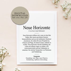 Könnte beinhalten: Eine digitale Download-Karte mit dem Text "Neue Horizonte" in deutscher Sprache. Die Karte enthält eine Definition und Synonyme, mit einem kreisförmigen Grafik in der oberen linken Ecke mit der Aufschrift "DIGITAL DOWNLOAD PDF | SVG | PNG | JPG".