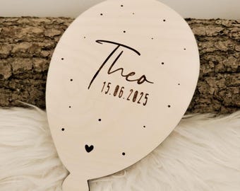 Personalized wooden balloon sign with name & date, engraved birth announcement for baby, nursery decor, gift for newborn balloon