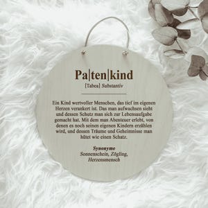 Definition Patenkind | Holzschild mit Gravur inkl. veganem Lederband | Geschenk Taufe Kommunion Firmung Hochzeit Dankeschön Onkel Tante