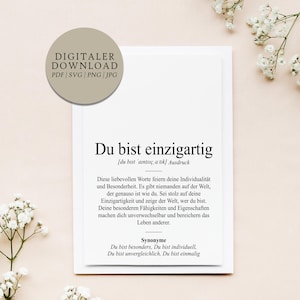 Könnte beinhalten: Ein druckbarer digitaler Download eines schwarz-weißen druckbaren Zitates, das "Du bist einzigartig" lautet, was im Deutschen "Du bist einzigartig" bedeutet. Das Zitat ist in einer einfachen, modernen Schriftart gehalten und von einem weißen Rahmen umgeben.