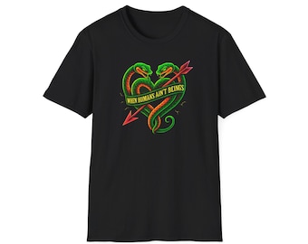 T-shirt med hjärtformad orm och pil | T-shirt med tatueringsmotiv