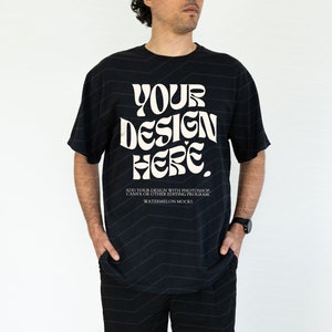 Komfort Farben Mockup Schwarz Mockup Männer C1717 Schwarz Mockup Oversized Tshirt Modell Mockup Männer C1717 Mockup T-Shirt MockUp