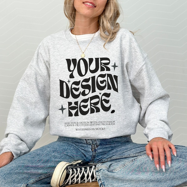 Maqueta de Gildan 18000 Ash Maqueta de sudadera Ash Maqueta de gran tamaño Maqueta de suéter Ash Heather Grey 18000 Gildan Mockup Crewneck Trendy Mockup