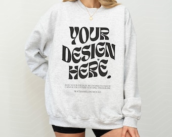 Mockup felpa Gildan 18000 Ash Mockup felpa oversize Mockup felpa Ash Mockup 18000 Gildan Mockup maglione modello Mock