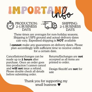 Pode incluir: Gr&aacute;fico creme com as palavras "IMPORTANT info" em uma fonte extravagante. O texto detalha os tempos de produ&ccedil;&atilde;o e envio, as pol&iacute;ticas de cancelamento e as informa&ccedil;&otilde;es de devolu&ccedil;&atilde;o. A imagem tamb&eacute;m inclui uma mensagem de agradecimento para apoiar pequenas empresas.