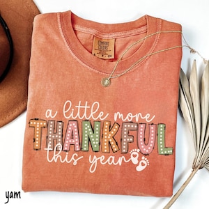 Fall Pregnancy Shirt Thanksgiving Pregnancy Announcement Fall Maternity Shirt Expecting Mom Gift Reveal to Family Thanksgiving Baby Reveal