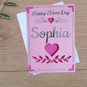 carte faite main heureuse de jour de <br> Profitez-en ! personnalisée avec n'importe quelle carte coeurs | Cadeau du jour du prénom | Messages d'accueil pour le jour du prénom - cyrillique/latin
