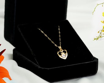 Gold Flower Heart Necklace | Non-Tarnish Pendant (40cm chain)