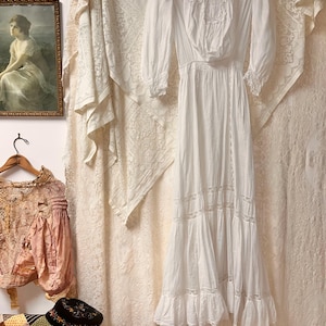 Antique Edwardian Cotton Lawn Tea Gown w/Lace Inserts