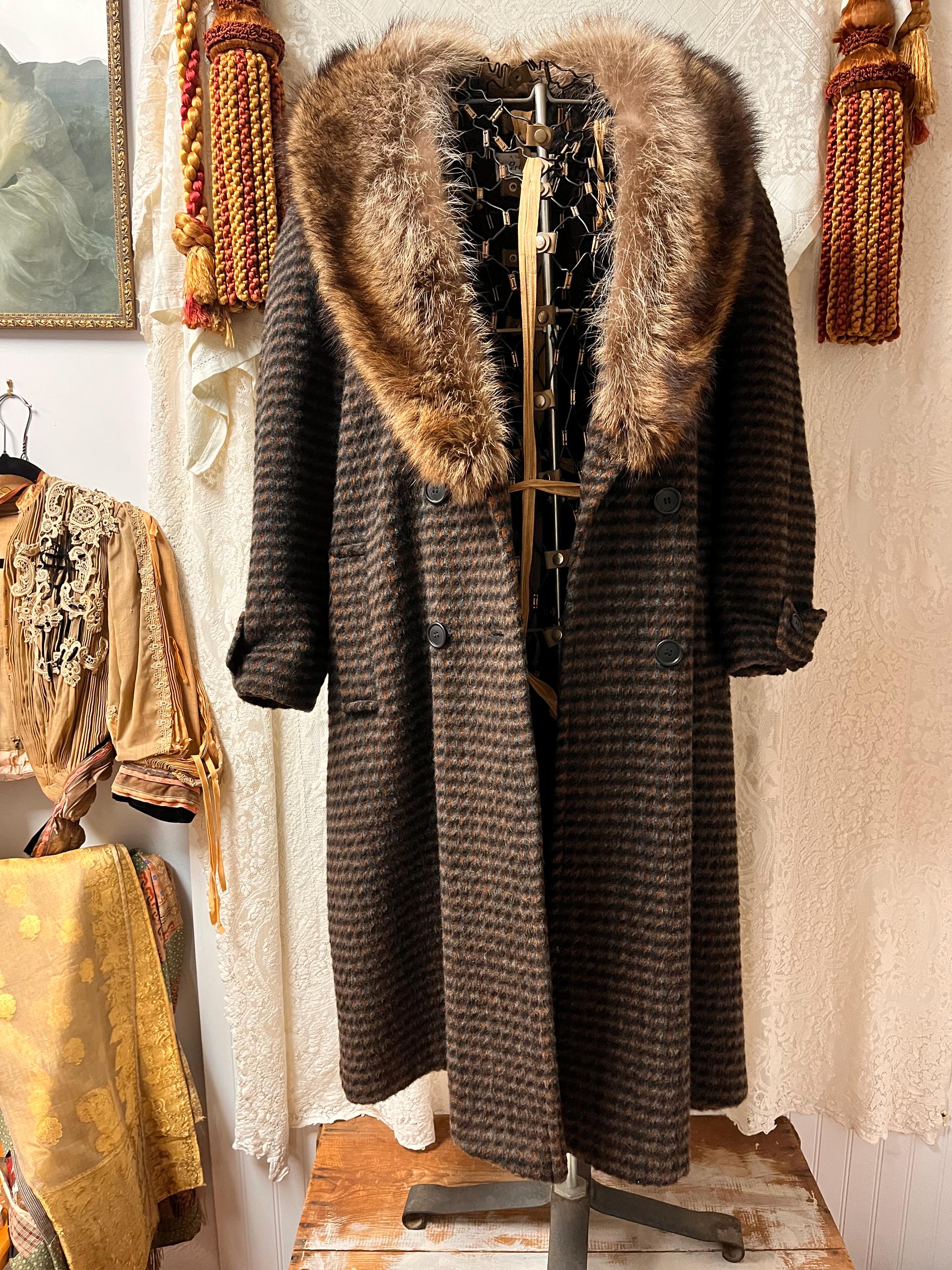 BRONZE FUR 　ホワイト　パールミンク　ファーコート　毛皮 BRONZE FUR ホワイト パールミンク ファーコート 毛皮 Fur coat 1920