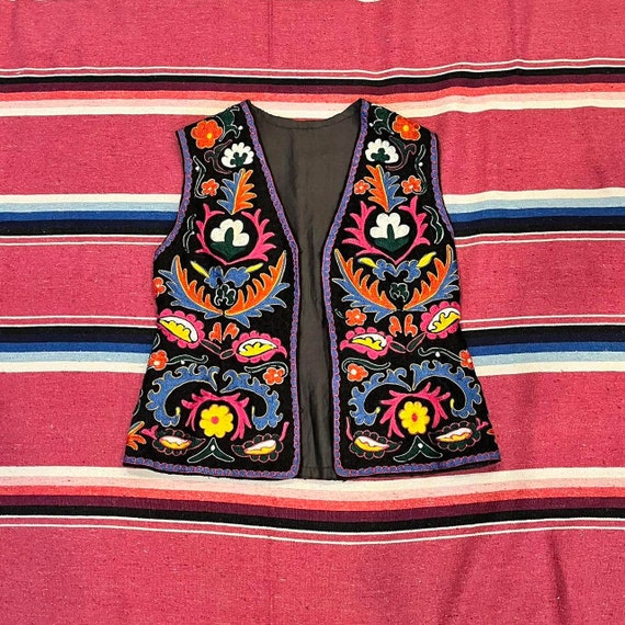 Vintage Uzbek Textile Vest - Classic Suzani Chain… - image 1