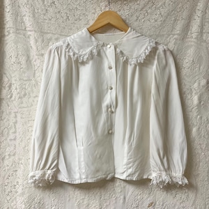 Vintage 1940&#39;s Rayon + Crochet Lace Button Up Blouse
