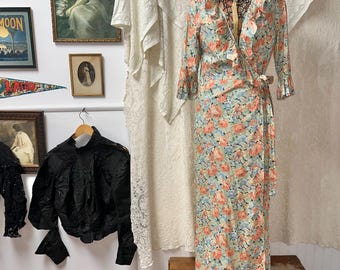 Antique 1930&#39;s Floral Cotton Wrap Dress