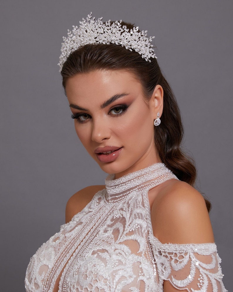 Crystal Wedding Tiara, Bridal Crown, Wedding Crown, Silver Bridal Tiara