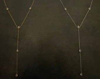 Lange ketting van roestvrij staal, verstelbare waterdruppel, trendy goud- of zilverkleur, modieuze strass-steentjes die marineblauw mesh Y-ketting schijnen