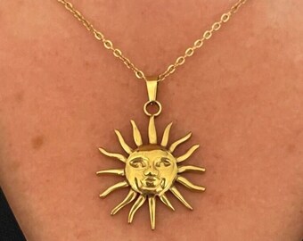 Collana con pendente Sun in acciaio inossidabile regolabile economica, colore oro alla moda