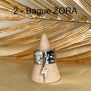 Günstige verstellbare Charm-Ringe aus Edelstahl, modischer, trendiger, verstellbarer Ring aus gehämmertem Silber 2 - Bague ZORA