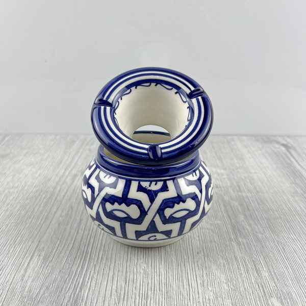 Handcrafted Moroccan Clay Ashtray with Lid for Patio outdoor and indoor with Mid Century Style - Decorative Ceramic Ashtray